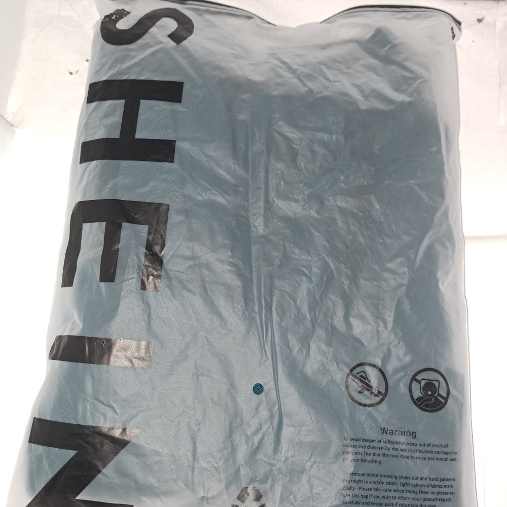 New SHEIN PETITE Square Neck Lantern Sleeve Tee Small